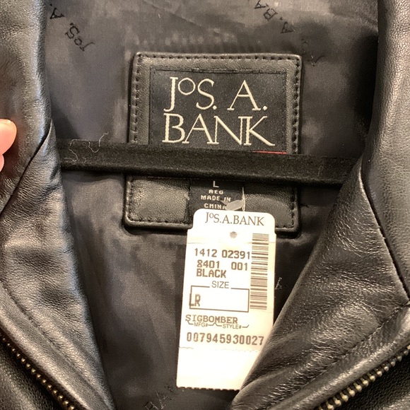 Jos A Banks Leather Jacket - Picture 3 of 5